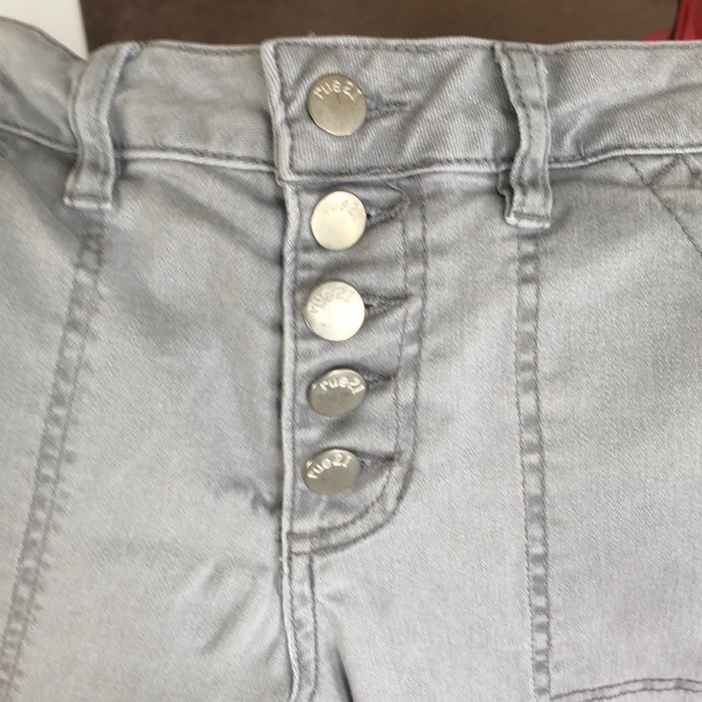 Jeans - Picture 2 of 5
